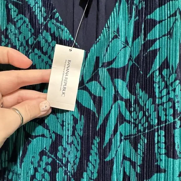 Banana Republic Fern Print Layered Pleated Maxi Dress Navy Blue Green NEW Medium - Picture 6 of 9